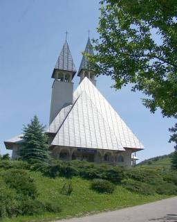 Kościół parafialny w Bartkówce - fot. E. Bielec